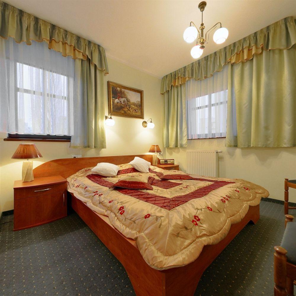 Hotel Restauracja Podzamcze Szczecin Extérieur photo