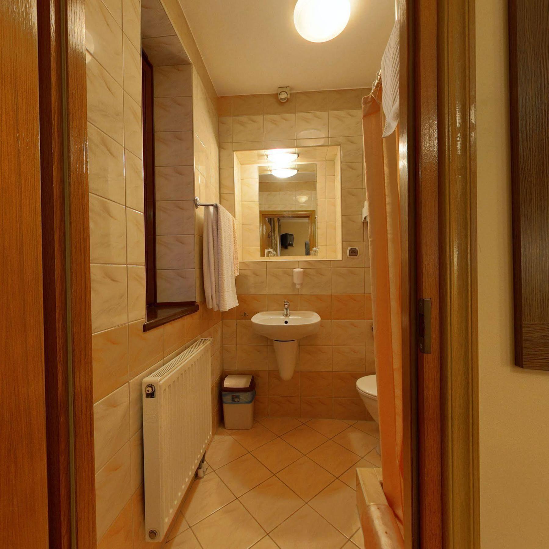 Hotel Restauracja Podzamcze Szczecin Extérieur photo